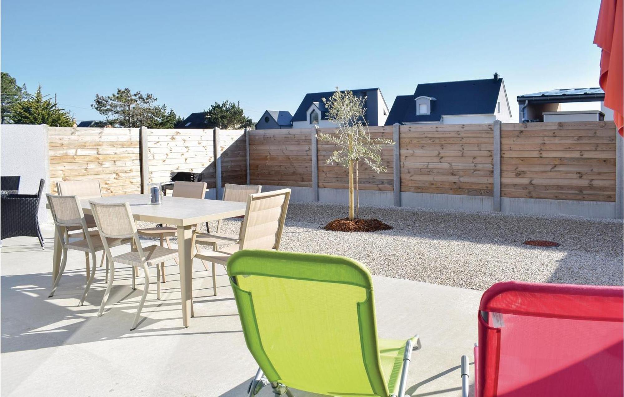 Amazing Home In Saint-Germain-Sur-Ay With Wifi Saint-Germain-sur-Ay Exterior foto